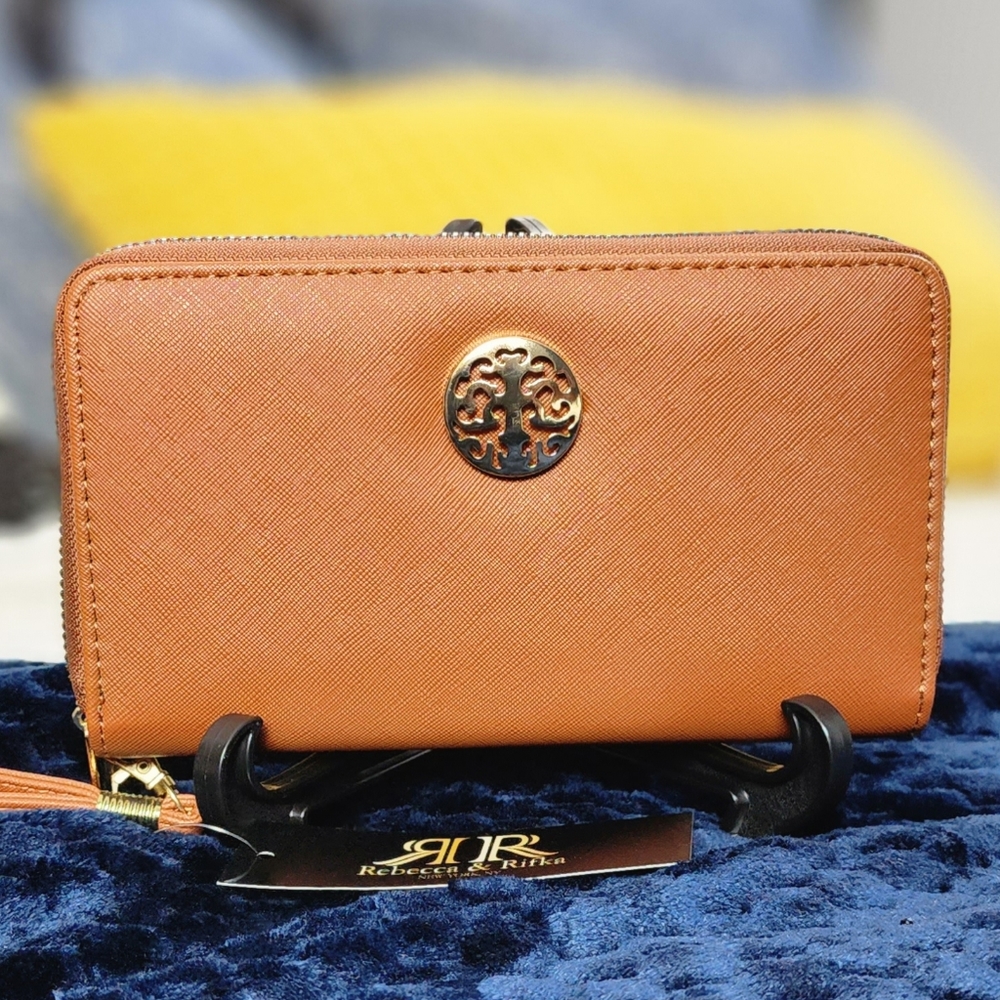 NEW!!! Rebecca & Rifka Wristlet.